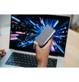 Verbatim TurboMetal SSD USB4 2TB USB tipo-C USB4 Gen 2x2 Argento